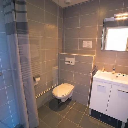 Lou Riou Village Курортний комплекс Сен-Тропе