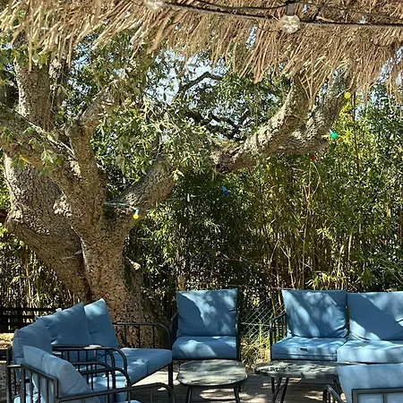 Lou Riou Village Курортний комплекс 3*