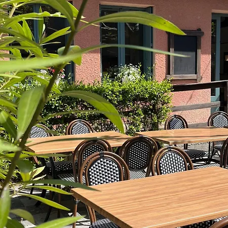 Lou Riou Village 3* Сен-Тропе