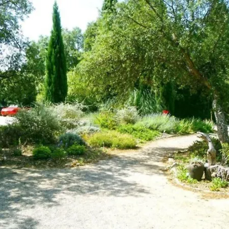 Lou Riou Village Курортний комплекс