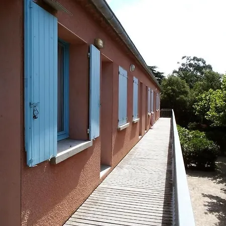 Курортний комплекс Lou Riou Village 3*